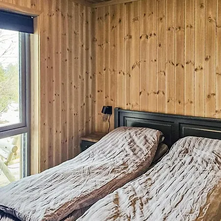 Casa vacanze 11 Person In Hornnes