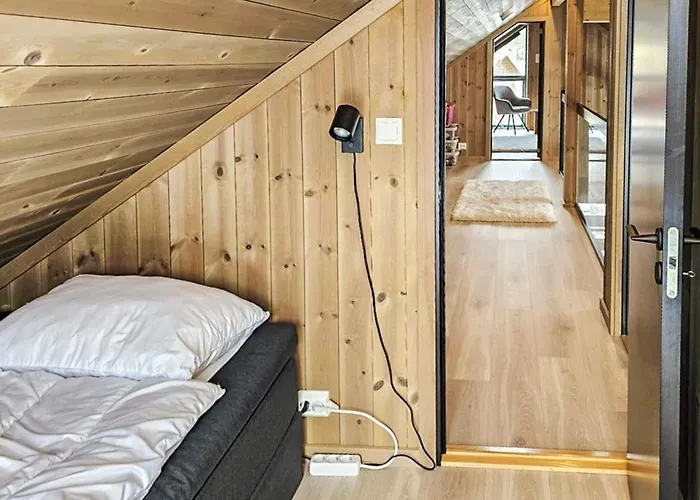 Casa de Férias 11 Person In Hornnes